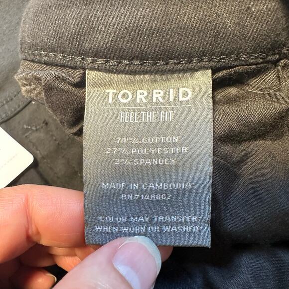 NWT Torrid Perfect Slim Boot Vintage Stretch Mid-Rise Jeans Black 30EXTall - Picture 8 of 14
